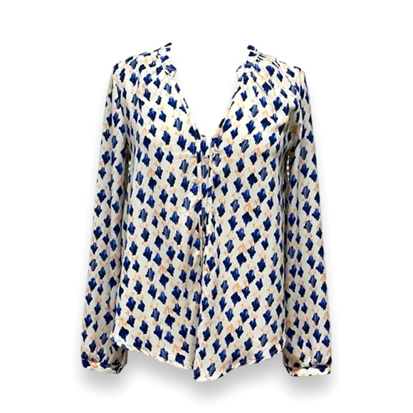 Astr Tops - ASTR Blouse White‎ Blue Modern Print Medium